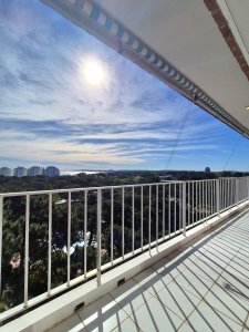 Apartamento de 2 dormitorios con vista al mar Playa Mansa , Punta del Este 