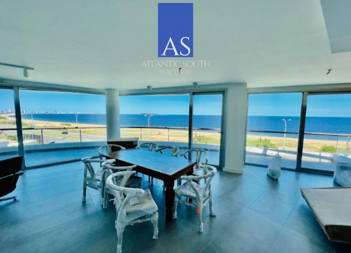 Apartamento 3 dormitorios primera línea Playa Mansa