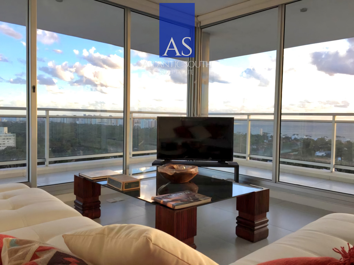 Penthouse 2 dormitorios moderno increíble vista al mar Punta del Este