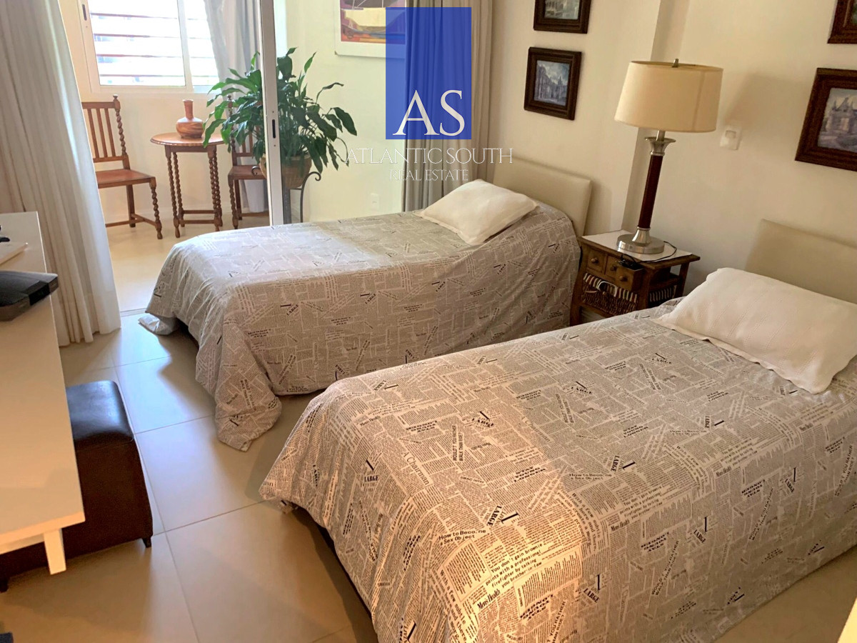 Apartamento ID.3701 - Apartamento reciclado 3 dormitorios primera linea Playa Brava