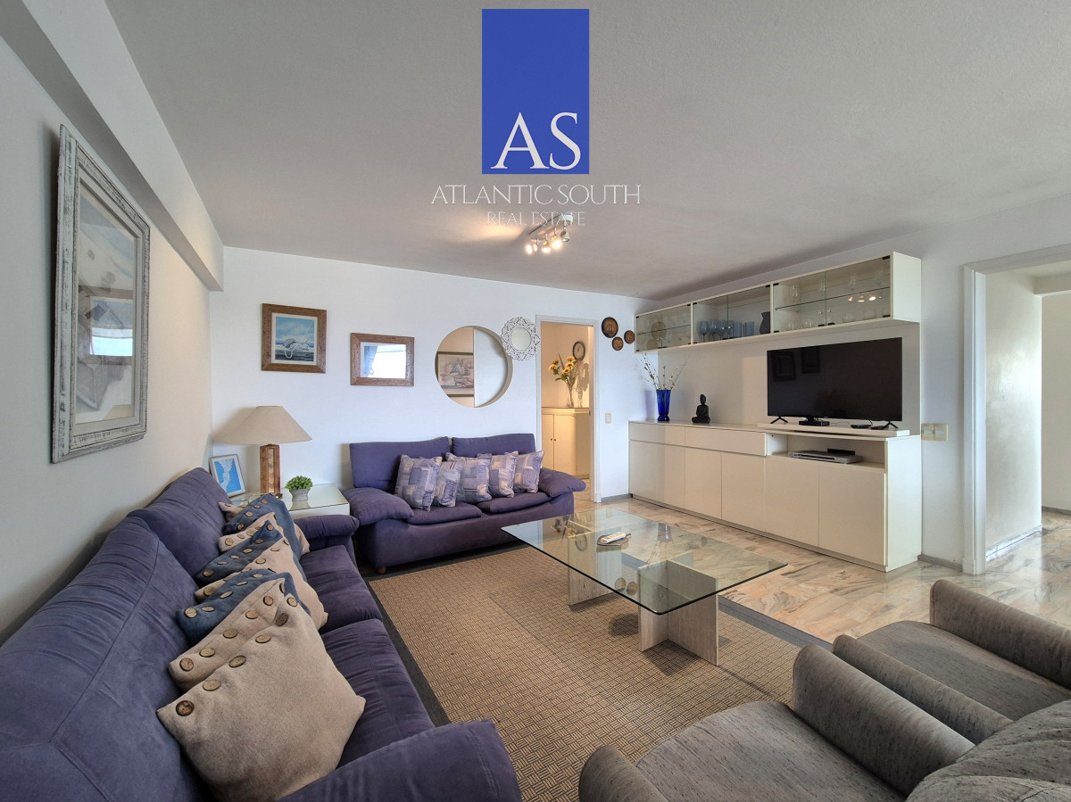 Apartamento ID.4341 - Apartamento piso alto 3 dormitorios y medio terraza garage con vista al mar Península Punta del Este
