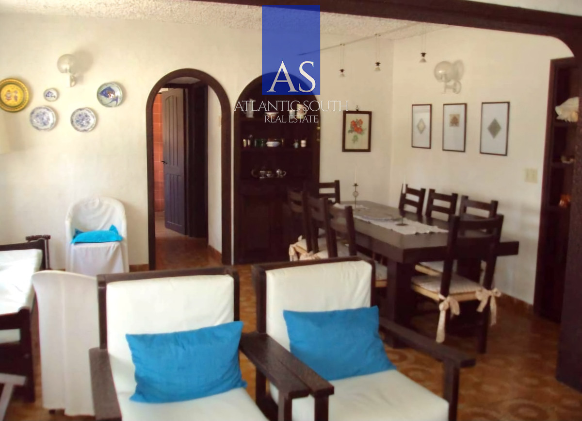 Apartamento ID.3779 - Apartamento de 3 dormitorios estufa a leña y parrillero propio próximo al mar Playa Brava
