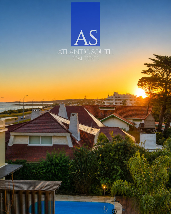 Apartamento ID.4736 - Apartamento de 3 Dormitorios con Vista Parcial al Mar en Playa Mansa - Pinares
