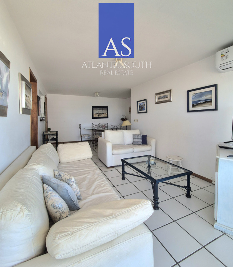 Apartamento ID.4437 - Apartamento 2 dormitorios terraza y garage piso alto con vista al mar a metros de la playa en Playa Mansa Punta del Este