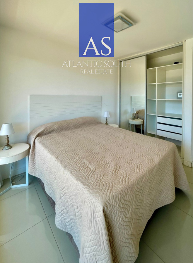 Apartamento ID.4533 - Oportunidad 1 dormitorio y medio con vista, balcón y servicios en Aidy Grill Punta del Este