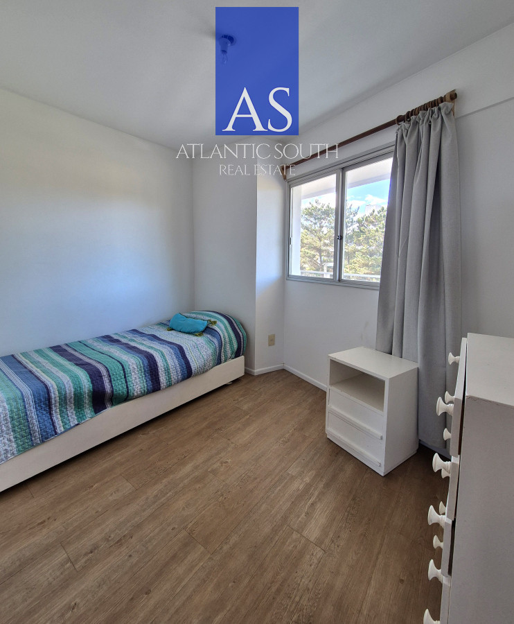 Apartamento ID.4175 - Apartamento de 3 dormitorios + servicio con vista al mar Playa Mansa