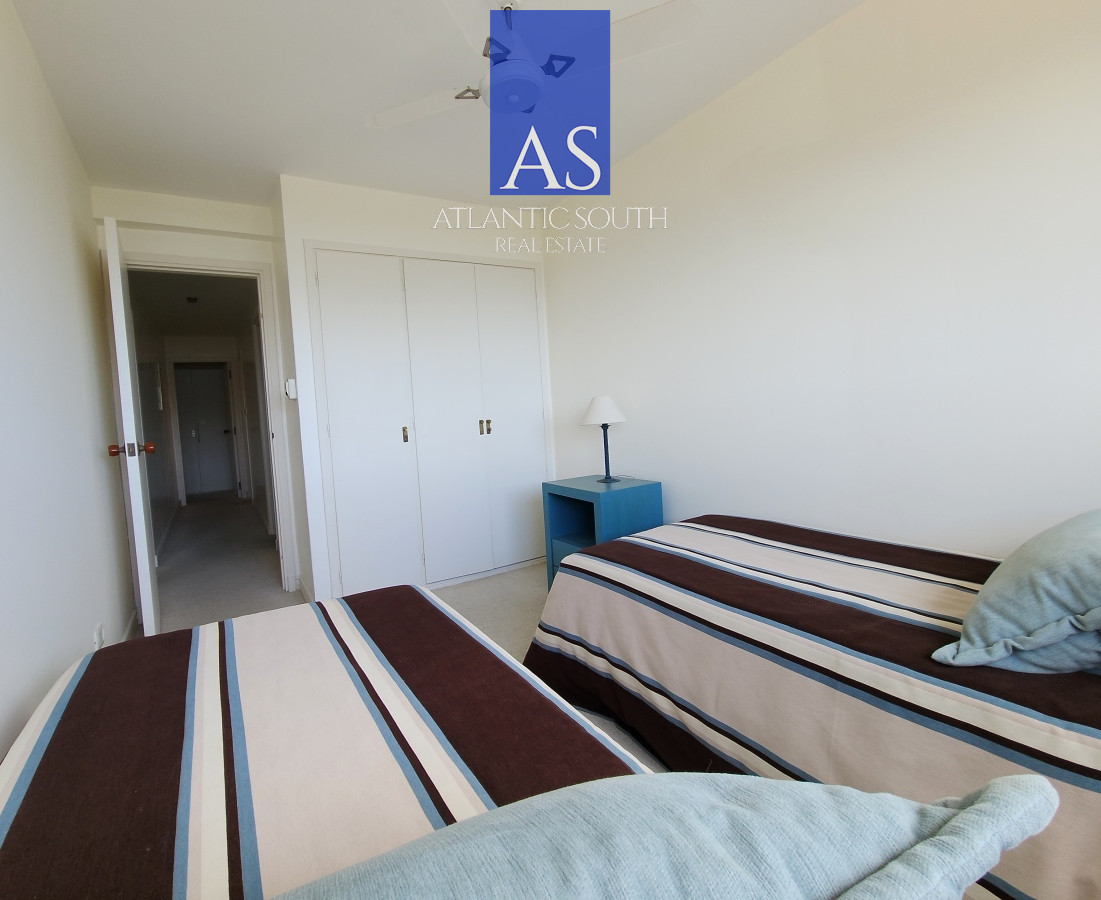 Apartamento ID.3358 - Gran Penthouse frente al mar Playa Mansa Punta del Este Uruguay