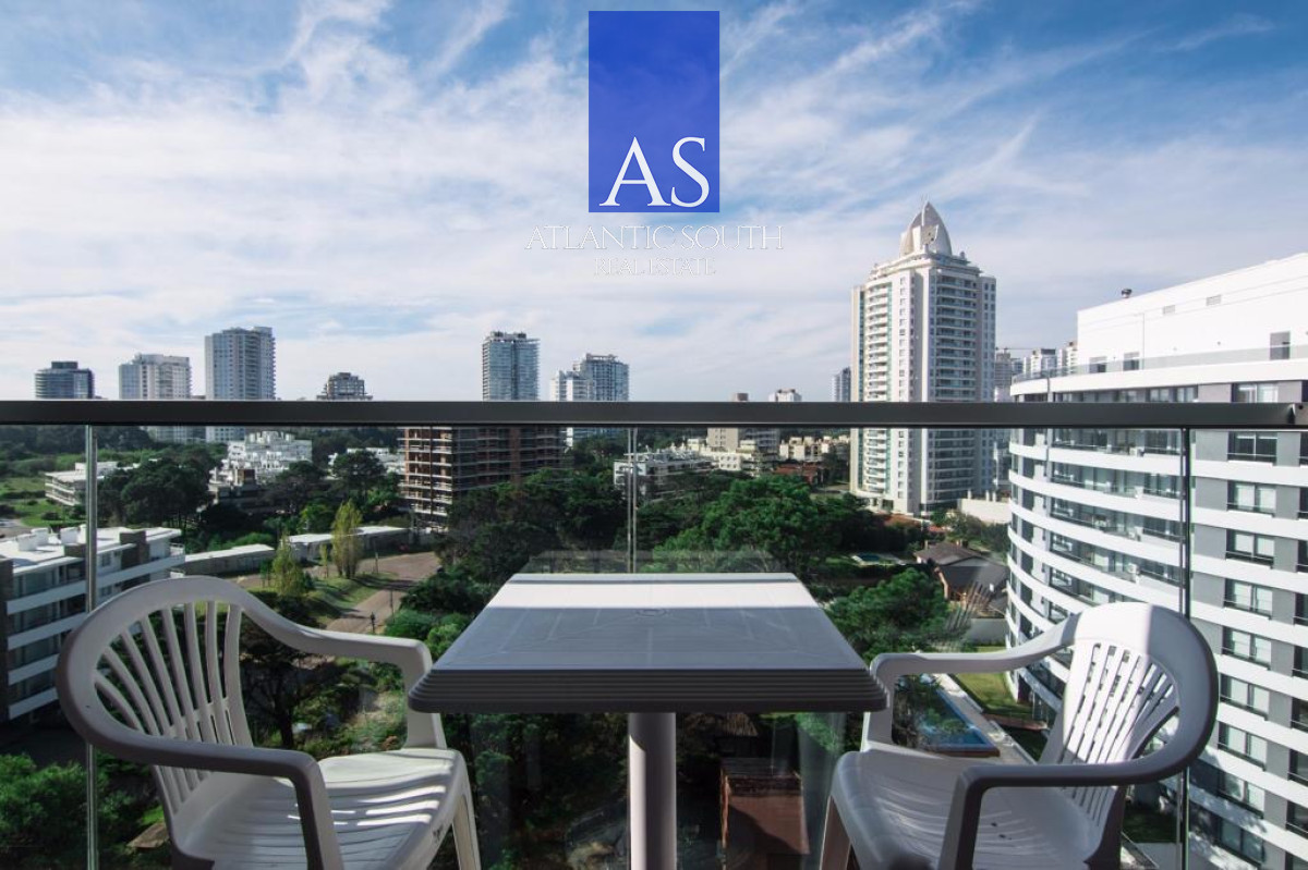 Apartamento ID.3682 - Apartamento 2 domritorios moderno en piso alto con excelentes servicios Playa Brava Punta del Este