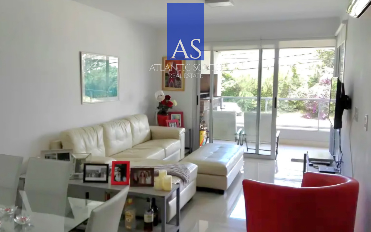 Apartamento ID.3905 - Apartamento de categoría 2 dormitorios y 3 baños parrillero propio en Playa Mansa, Punta del Este