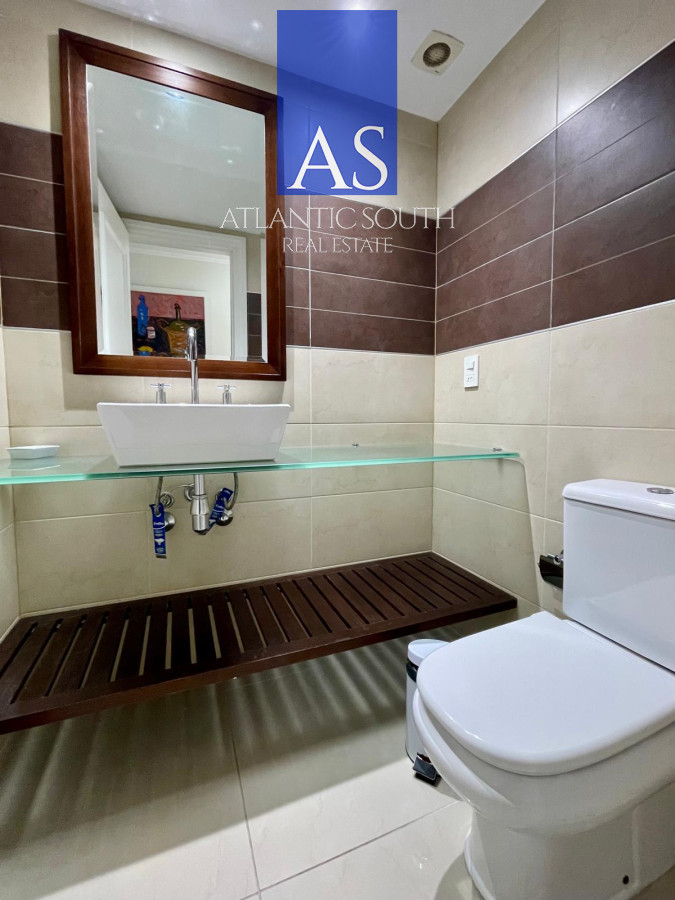 Apartamento ID.4343 - Apartamento de 3 dormitorios mas servicio primera linea playa brava 