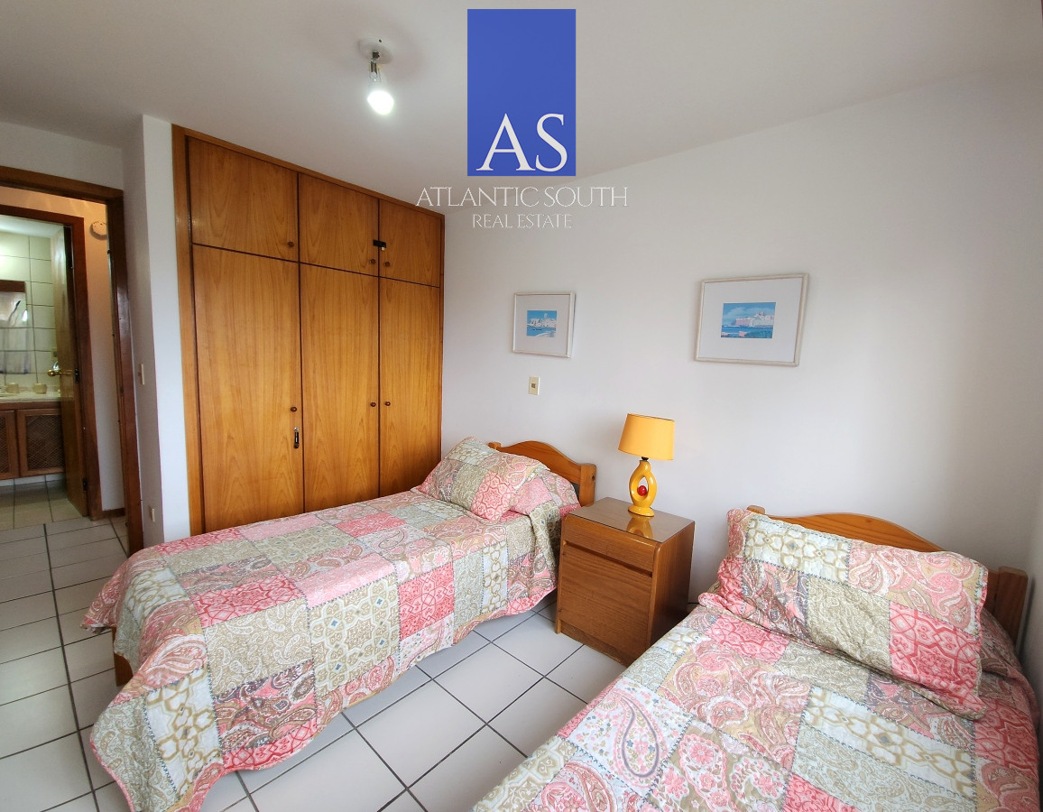 Apartamento ID.3566 - Oportunidad en venta 2 dormitorios zona Conrad a sólo 200mts del mar en parada 4 de Playa Mansa Punta del Este