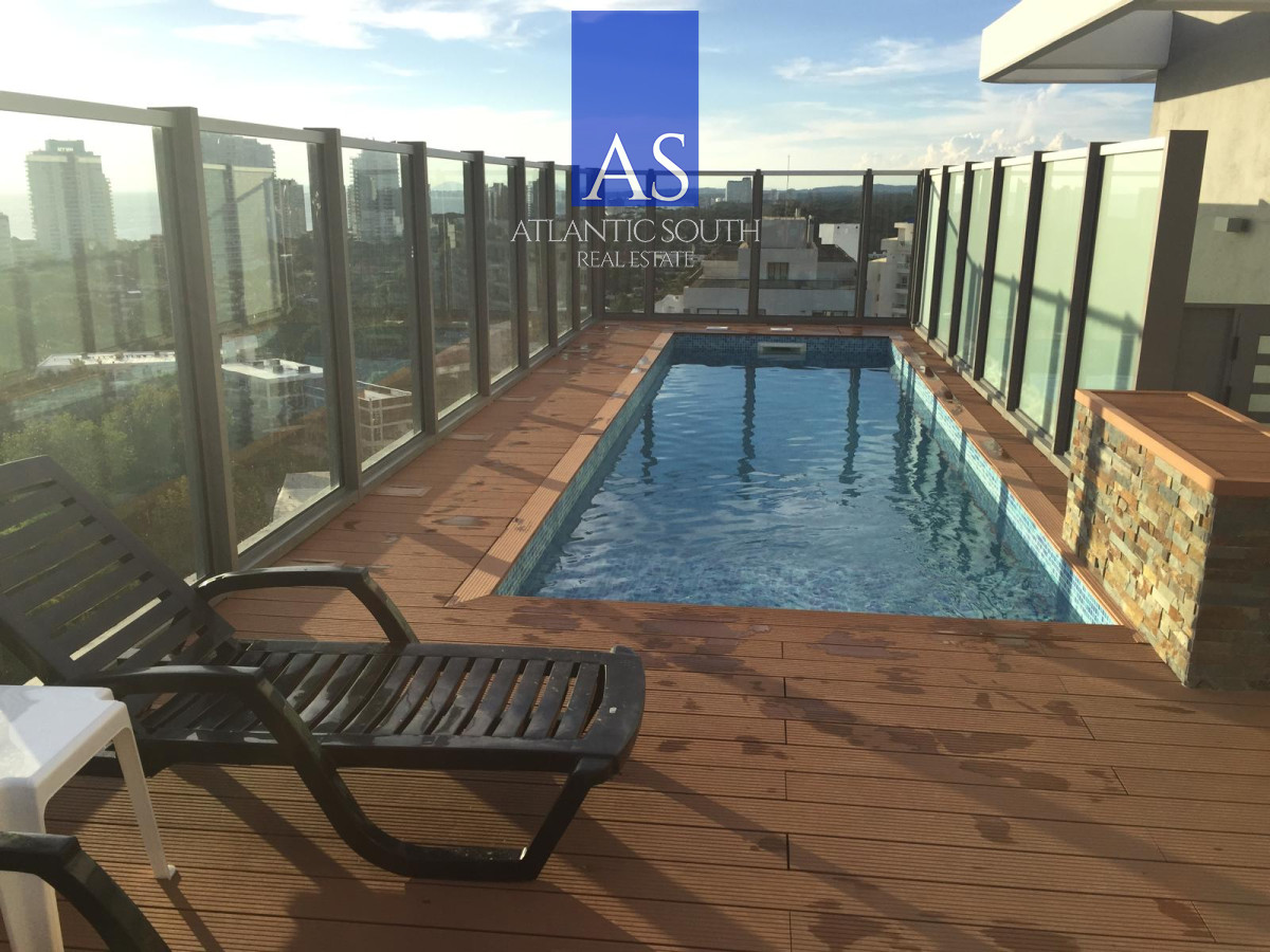 Apartamento ID.3682 - Apartamento 2 domritorios moderno en piso alto con excelentes servicios Playa Brava Punta del Este