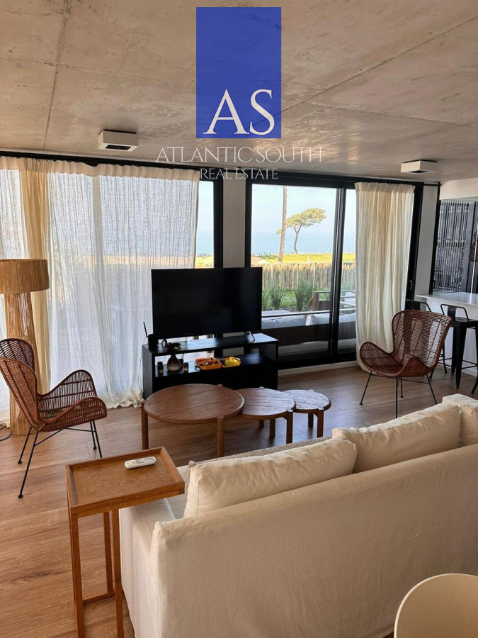 Apartamento ID.4314 - Apartamento 3 dormitorios con parrillero a estrenar garage primera linea Playa Mansa Pinares 