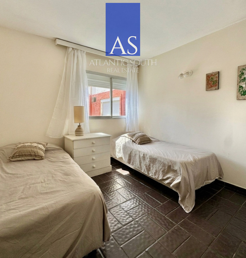 Apartamento ID.4546 - Oportunidad 2 dormitorios con terraza primera línea Playa Mansa 