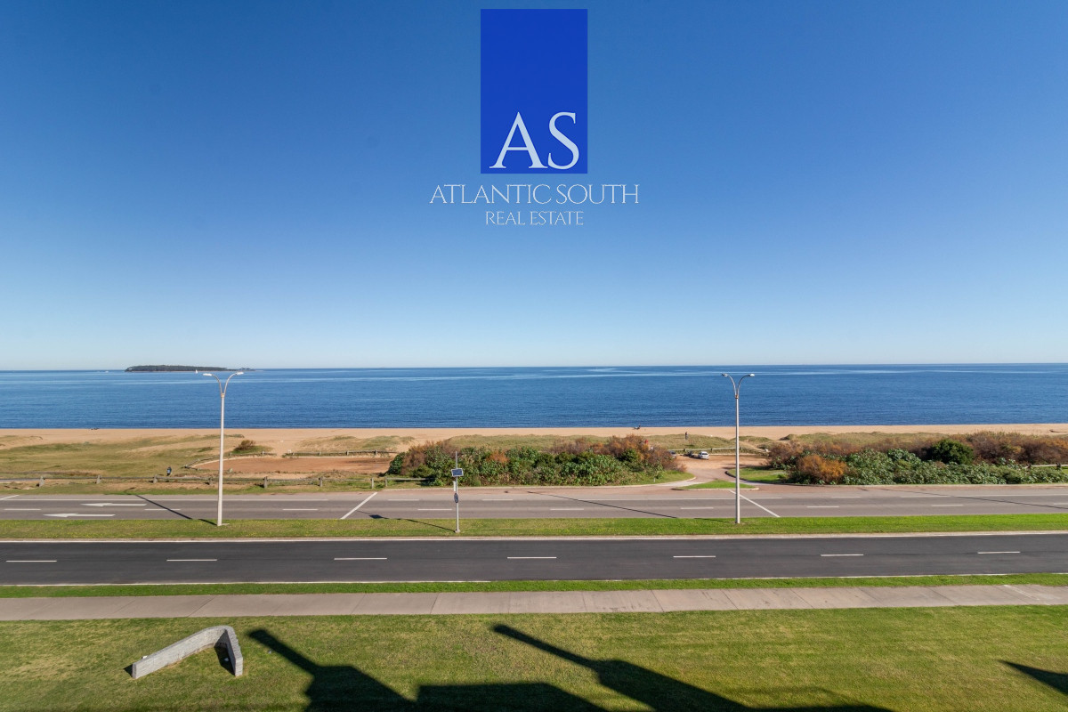 Apartamento ID.3559 - Espectacular Penthouse primera linea frente al mar Playa Mansa Pinares Punta del Este