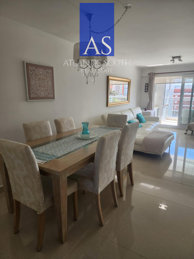Apartamento ID.4277 - Apartamento de 2 dormitorios con parrillero propio y servicios en Playa Mansa 