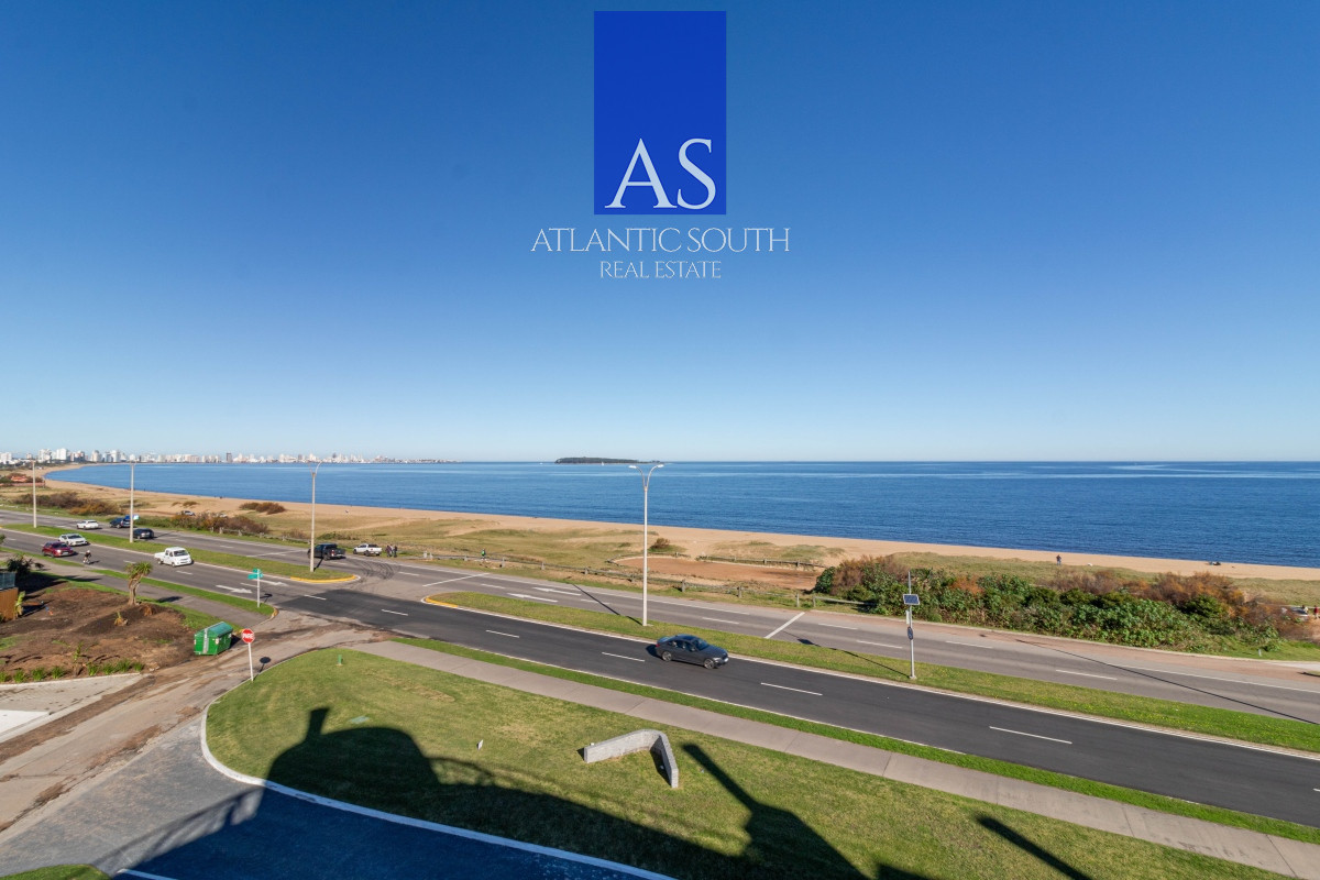 Apartamento ID.3559 - Espectacular Penthouse primera linea frente al mar Playa Mansa Pinares Punta del Este