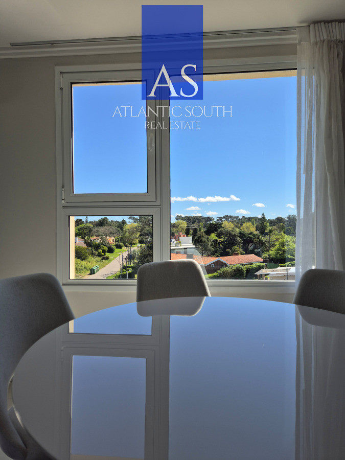 Apartamento ID.3674 - Apartamento 2 dormitorios con parrillero y vista frente al mar Playa Mansa Pinares Punta del Este