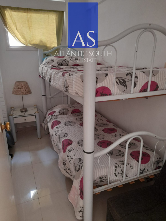 Apartamento ID.3919 - Apartamento 1 dormitorio y medio reciclado con cochera frente al mar parada 1 Playa Mansa Punta del Este