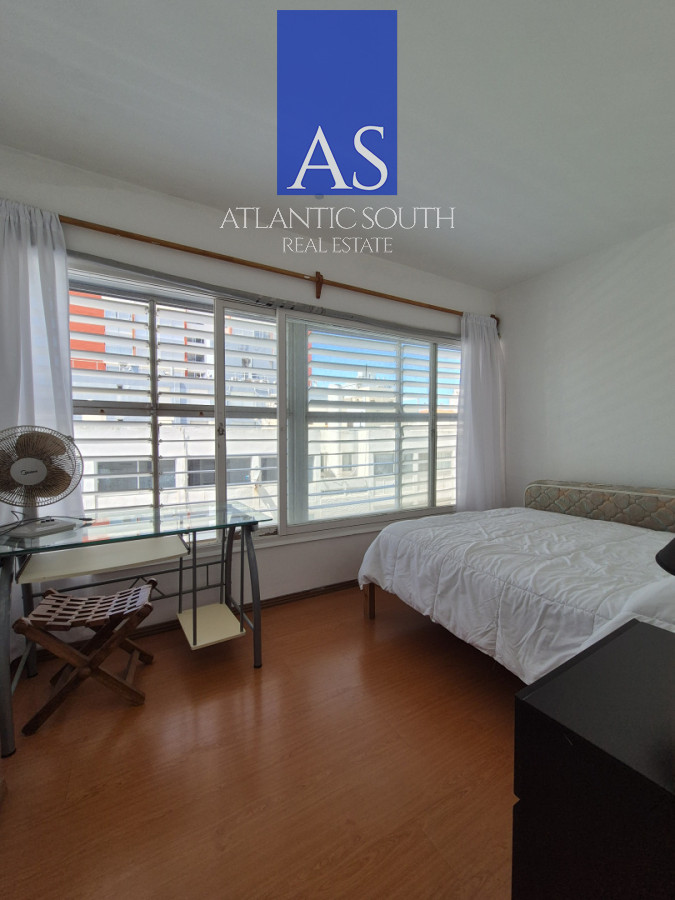 Apartamento ID.4456 - Apartamento 2 dormitorios con vista parcial al mar a metros del Puerto Punta del Este