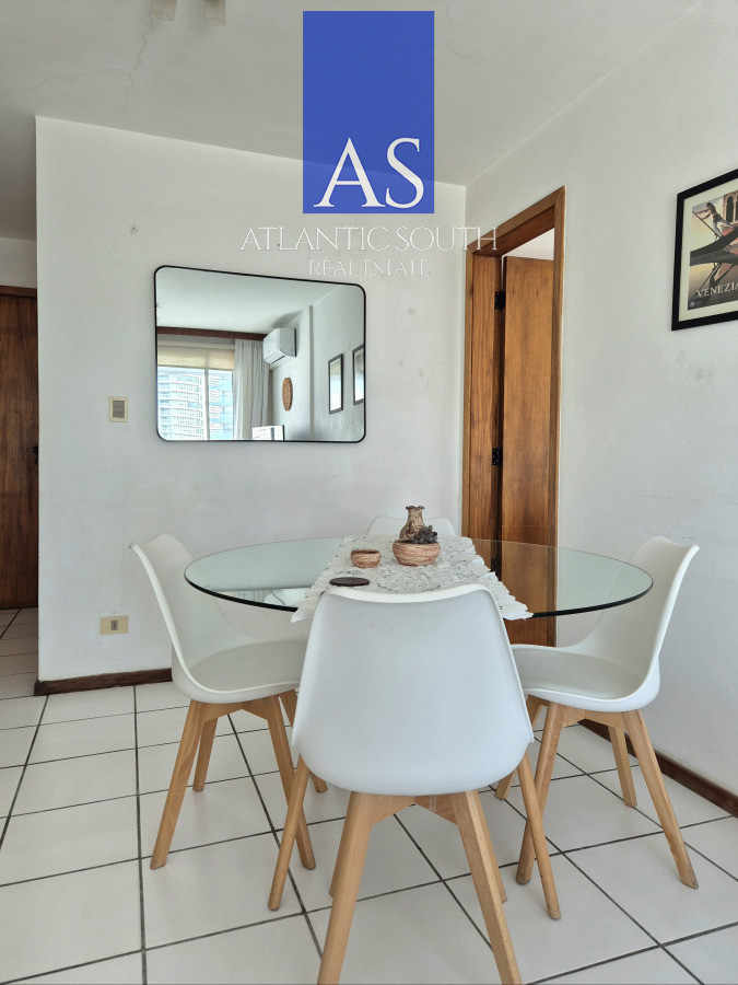 Apartamento ID.4418 - Apartamento 1 dormitorio en venta cercano al Mar terraza y cochera Playa Mansa Punta del Este