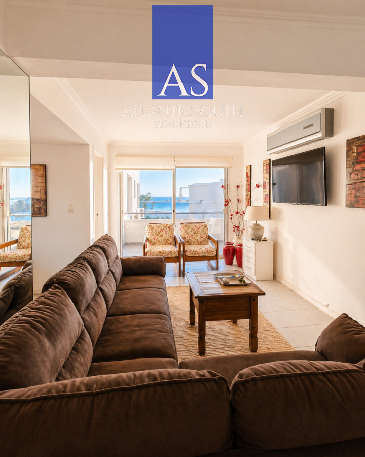 Apartamento ID.4736 - Apartamento de 3 Dormitorios con Vista Parcial al Mar en Playa Mansa - Pinares