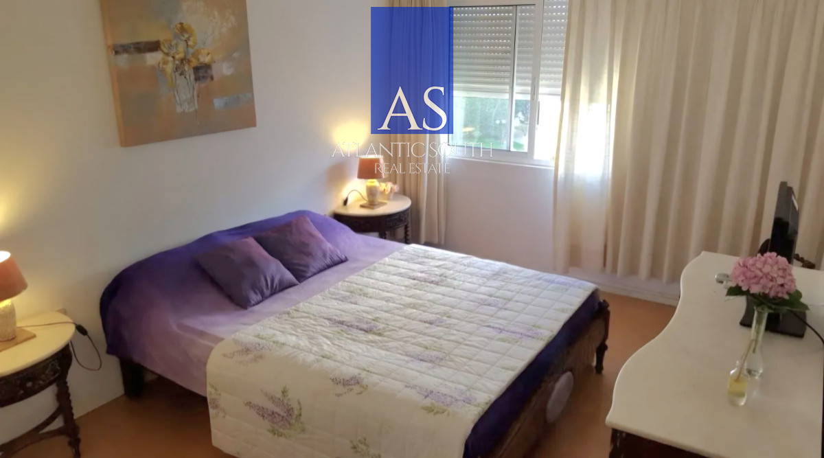 Apartamento ID.4342 - Apartamento 2 dormitorios terraza cochera vista al mar Playa Mansa Punta del Este