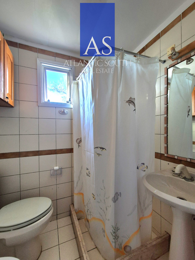 Apartamento ID.4259 - Penthouse 3 dormitorios barbacoa uso exclusivo garage piscina Playa Mansa Punta del Este