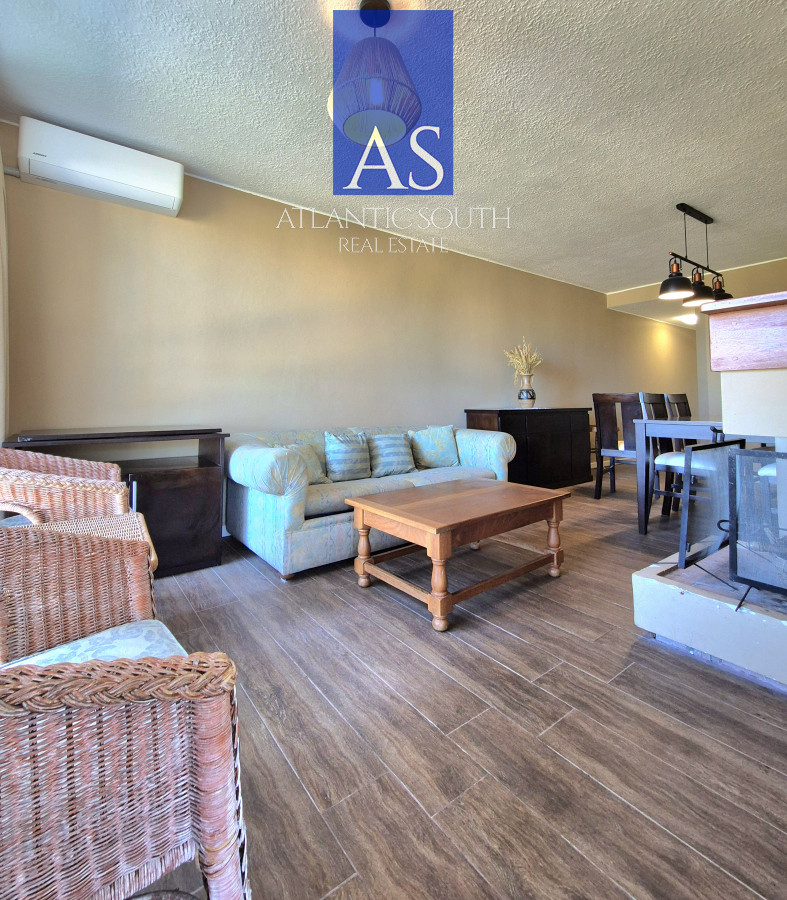 Apartamento ID.4324 - Apartamento reciclado de 3 dormitorios estufa a leña y parrillero propio próximo al mar Playa Mansa