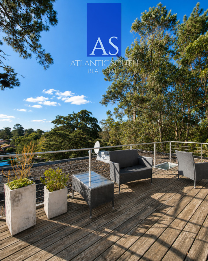 Apartamento ID.4541 - Penthouse de 2 dormitorios moderno + barbacoa uso exclusiva Playa Mansa Punta del Este