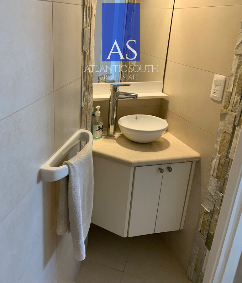 Apartamento ID.3701 - Apartamento reciclado 3 dormitorios primera linea Playa Brava
