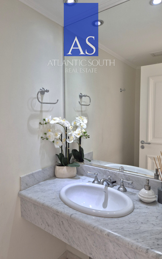 Apartamento ID.3939 - Apartamento 3 dormitorios en suite torre de lujo primera linea frente al mar Millenium Playa Mansa Enjoy Punta del Este