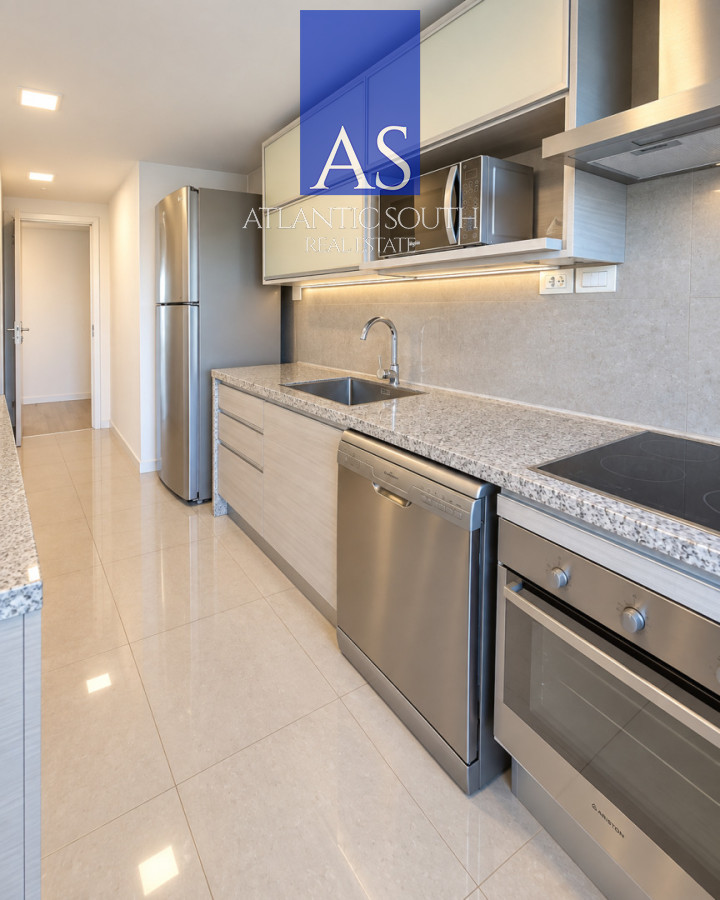 Apartamento ID.4933 - Apartamento de 2 dormitorios en venta y alquiler a 200 metros del mar en Playa Mansa
