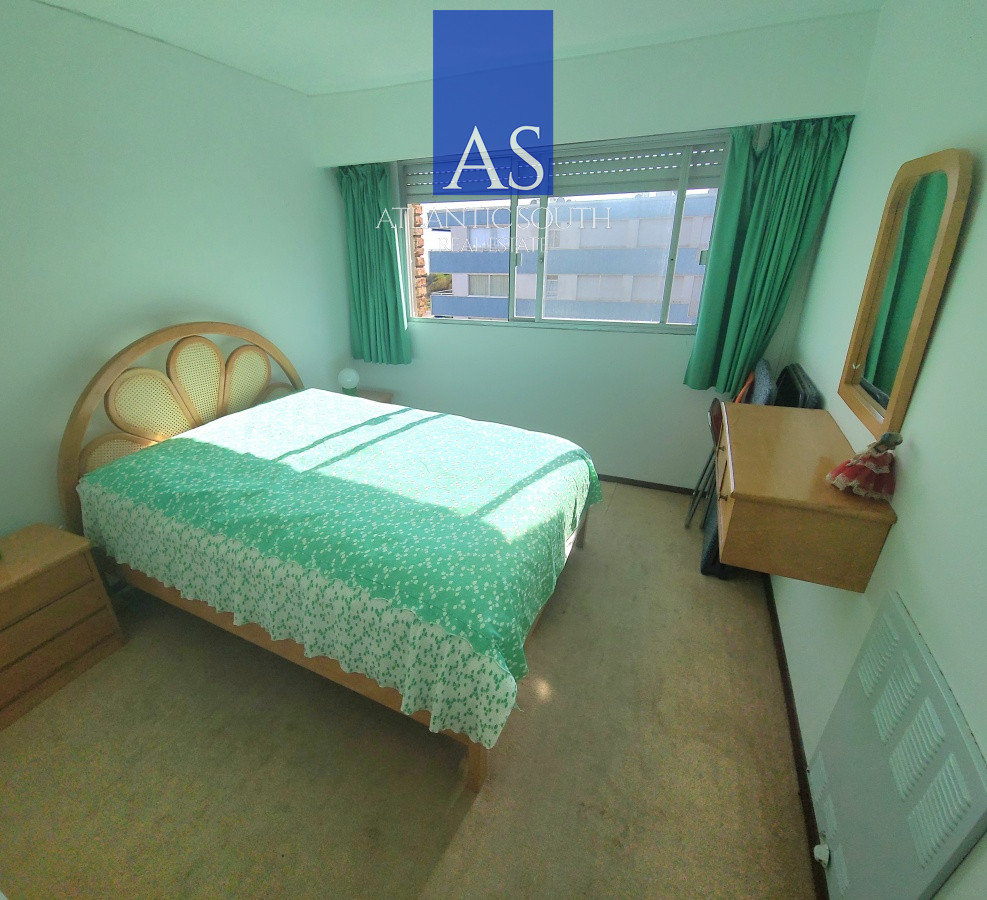 Apartamento ID.2102 - Oportunidad apartamento en venta vista al mar terraza parrillero Playa Mansa