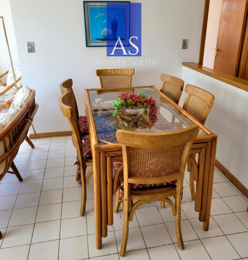 Apartamento ID.2590 - Apartamento 2 dormitorios con garage Península excelente ubicación