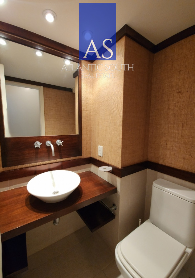Apartamento ID.3358 - Gran Penthouse frente al mar Playa Mansa Punta del Este Uruguay