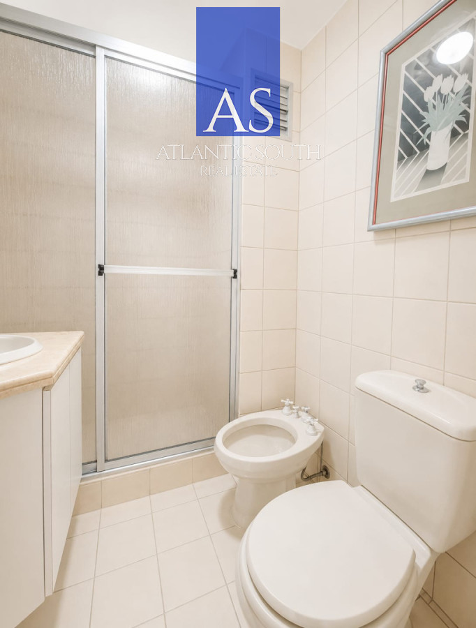 Apartamento ID.4995 - Apartamento de 2 dormitorios con parrillero propio y vista al mar en Punta del Este