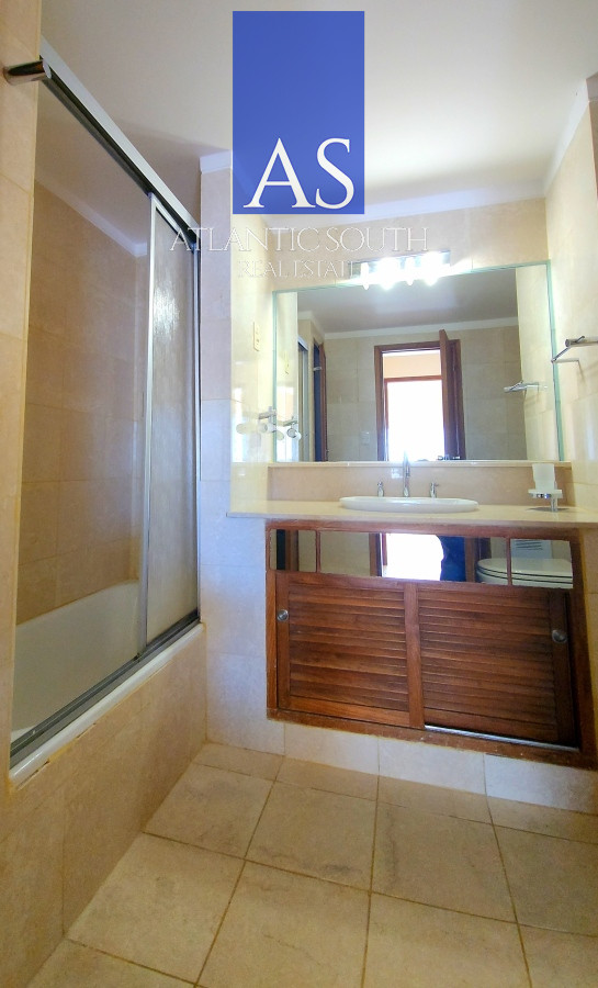 Apartamento ID.3787 - Apartamento en venta 3 domritorios y dependencia con hermosa vista Playa Mansa