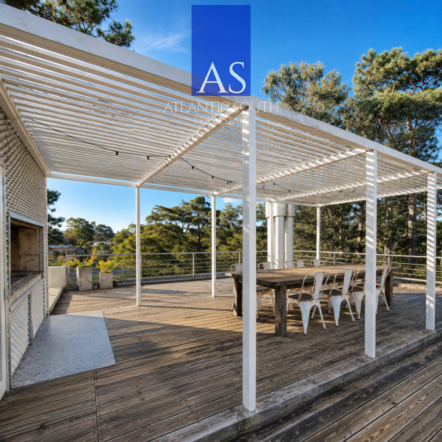 Apartamento ID.4541 - Penthouse de 2 dormitorios moderno + barbacoa uso exclusiva Playa Mansa Punta del Este