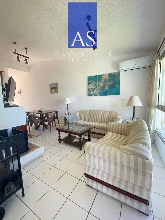 Apartamento ID.4407 - Apartamento de 3 dormitorios con parrillero y estufa a leña Playa Mansa 