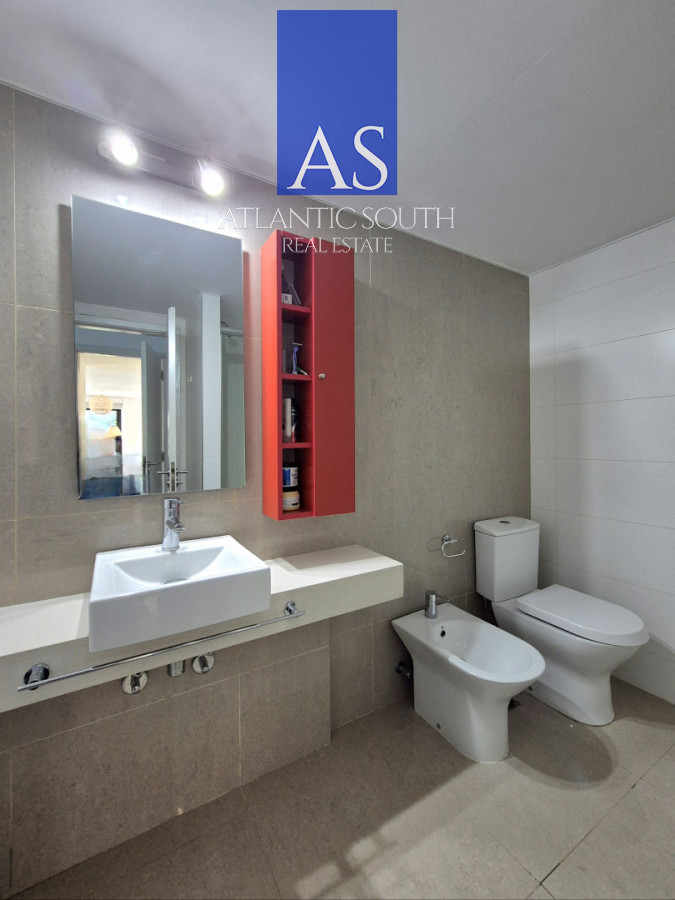 Apartamento ID.4636 - Oportunidad Planta moderna de categroría en excelente ubicación Playa Mansa