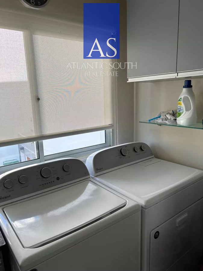 Apartamento ID.3994 - Apartamento frente al mar 3 dormitorios Playa Mansa Pinares Punta del Este