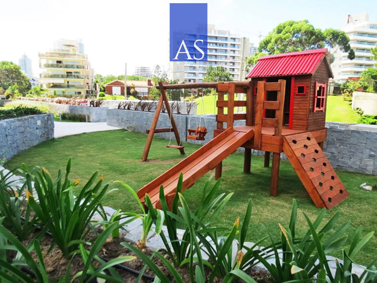Apartamento ID.5009 - Apartamento de 2 dormitorios con vista y garage en Playa Brava, Punta del Este