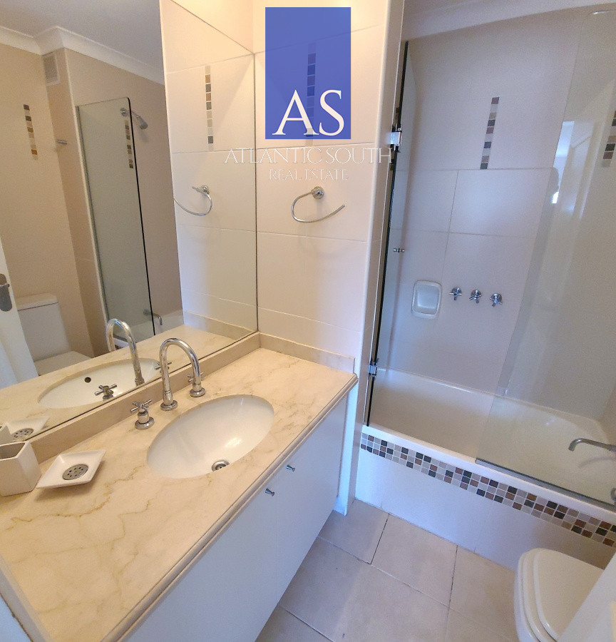 Apartamento ID.1768 - Oportunidad dormitorios en torre de categoría Playa Brava
