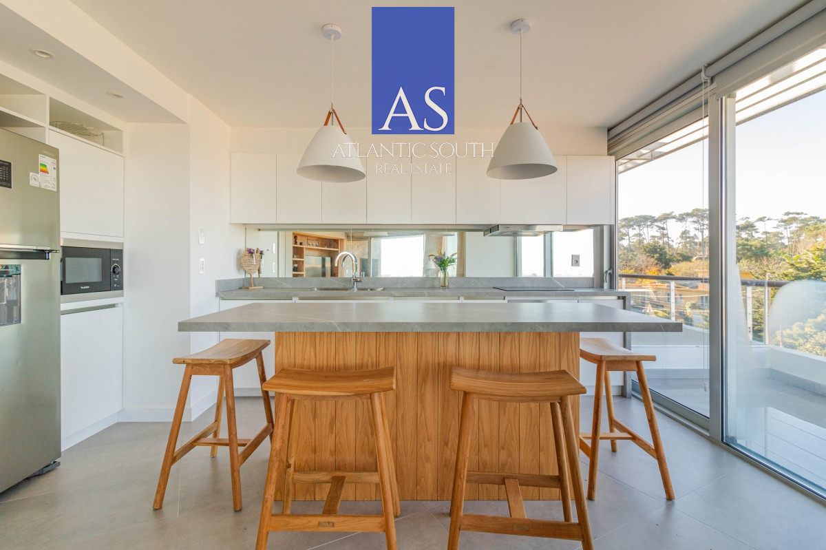 Apartamento ID.3559 - Espectacular Penthouse primera linea frente al mar Playa Mansa Pinares Punta del Este
