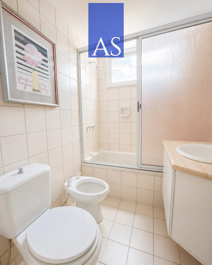 Apartamento ID.4995 - Apartamento de 2 dormitorios con parrillero propio y vista al mar en Punta del Este