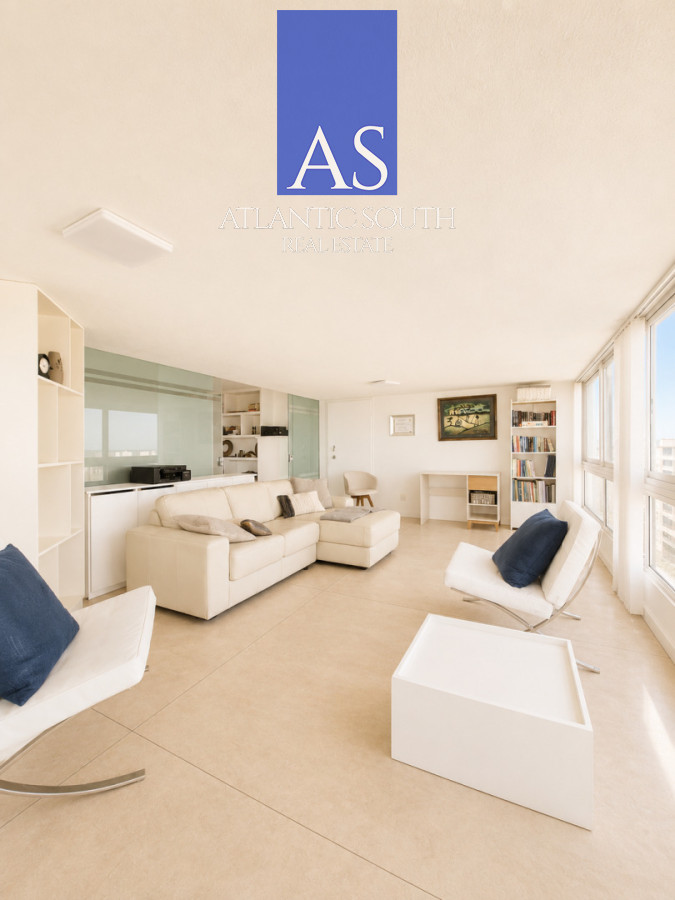 Apartamento ID.4892 - Planta de categoría de 3 suites reciclada frente al mar en Península