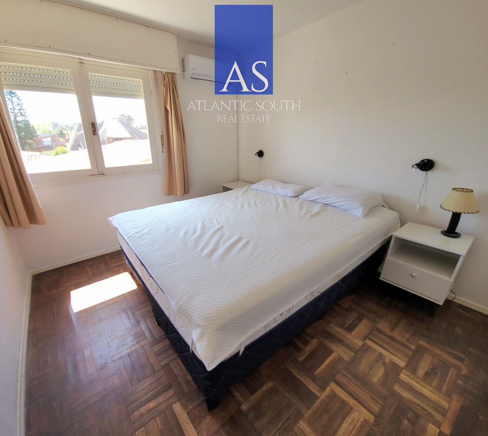 Apartamento ID.1971 - Apartamento 1 dormitorio vista al mar Playa Mansa Alquiler Anual y venta