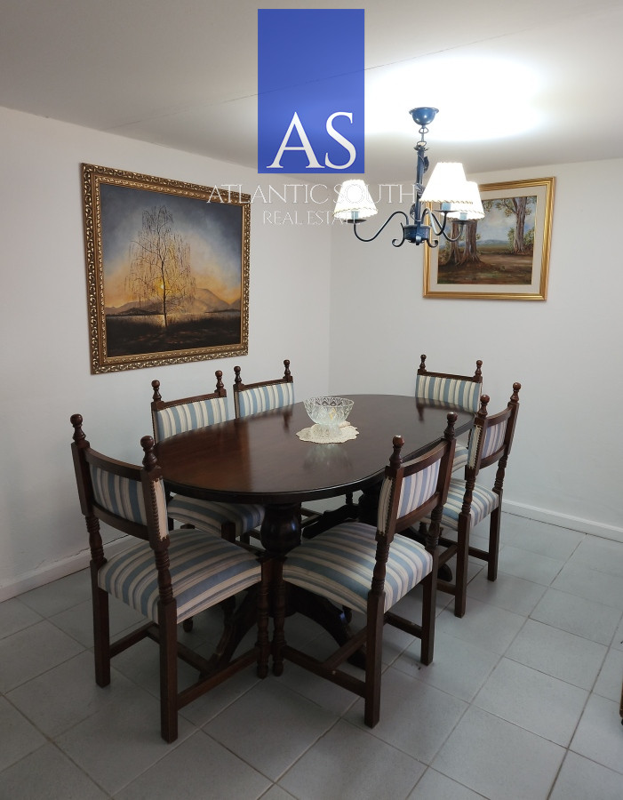 Apartamento ID.3505 - Apartamento 3 dormitorios primera linea frente al mar Playa Mansa Pinares con piscina y cochera