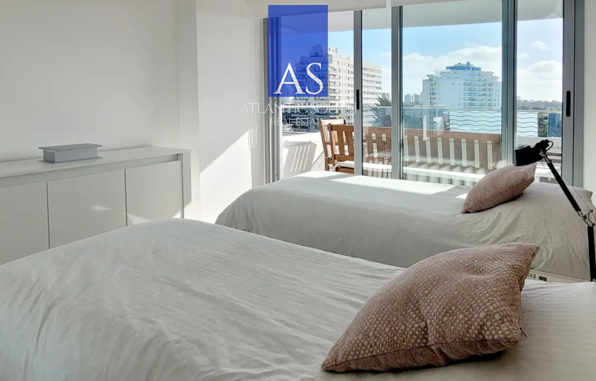 Apartamento ID.4267 - Apartamento de 3 dormitorios y 3 baños moderno en Aidy grill, Punta del Este 